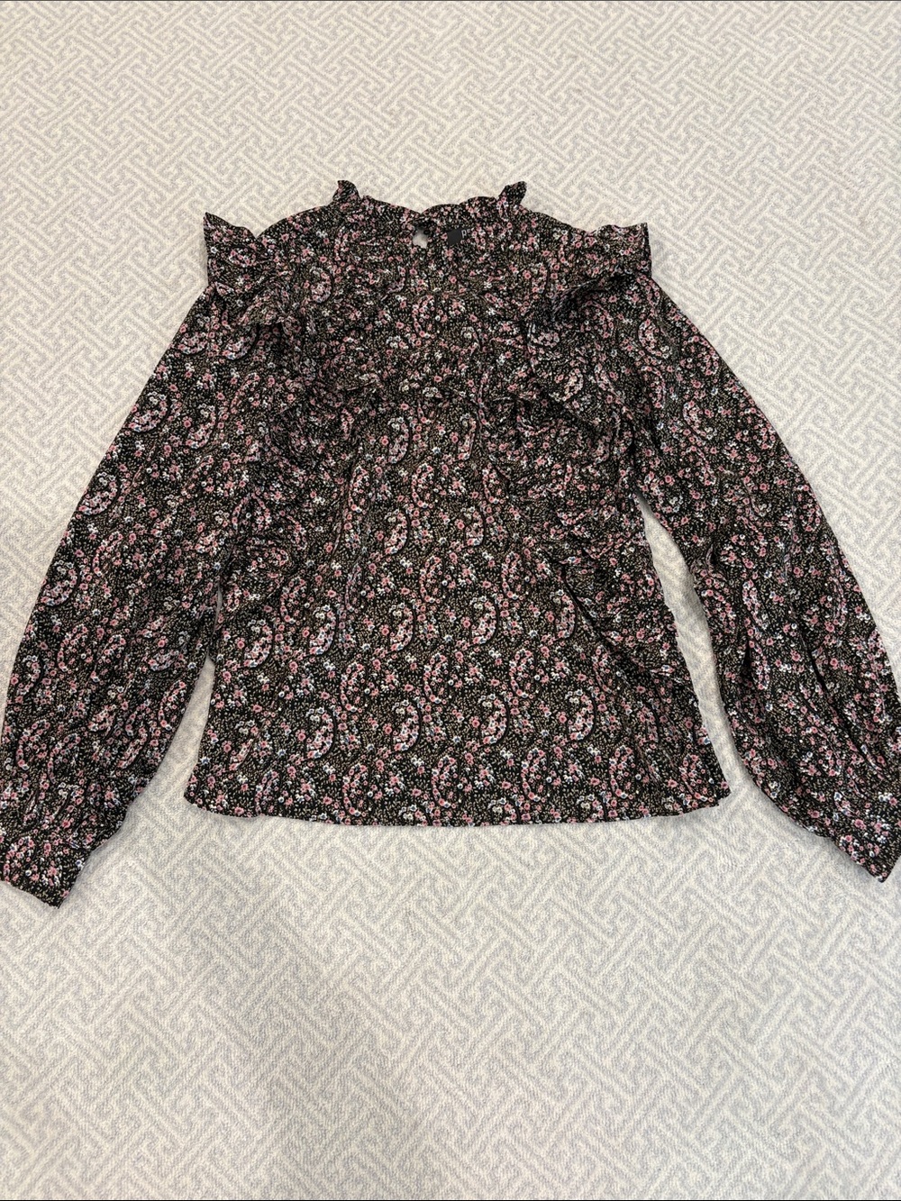 Floral Ruffle Neck Long-Sleeve Top - Black & Pink
